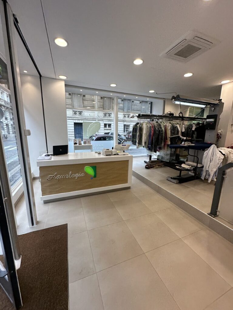 Accueil client Aqualogia Paris 16